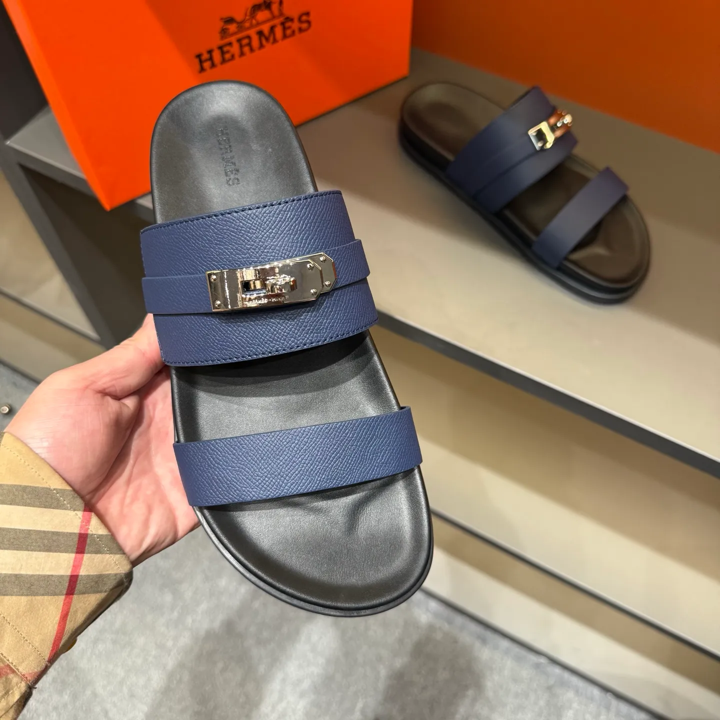 Men's shoes 💰300, size 38-45, the new 2014 summer Hermes shoes are the same as the original ones, handmade by masters! ❥High-end customization, exclusive products, the highest version in the industry⚠❥Using: Hermers upper: (pursuing top walking comfort) ✨Top quality on sale━━━━Hermes━━━━━